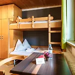 بيت شباب Am Tegernsee