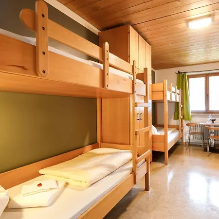 Am Tegernsee Hostel *