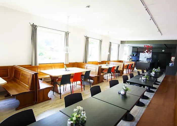 Am Tegernsee 호스텔 크로이트